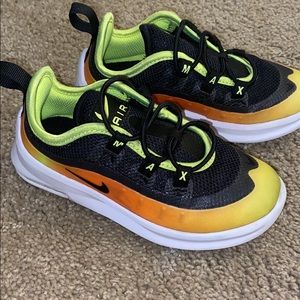 Boys NIKE AIR MAX SIZE 9C